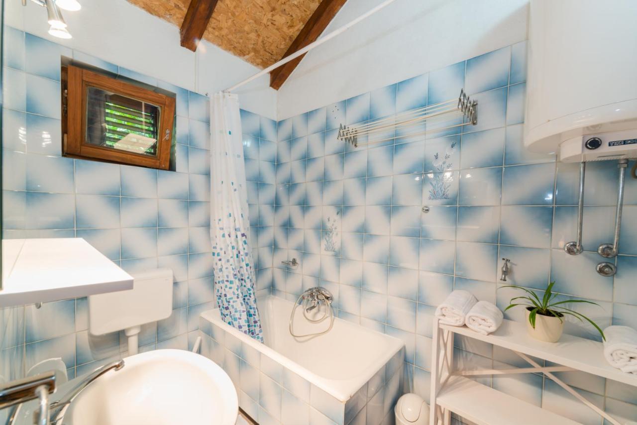 Apartmani Bugenvilija Brbinj 외부 사진